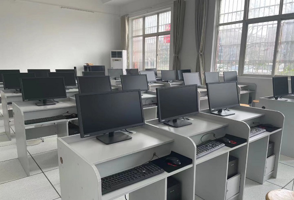 武汉光谷科技职业技术学校-多媒体智能教室