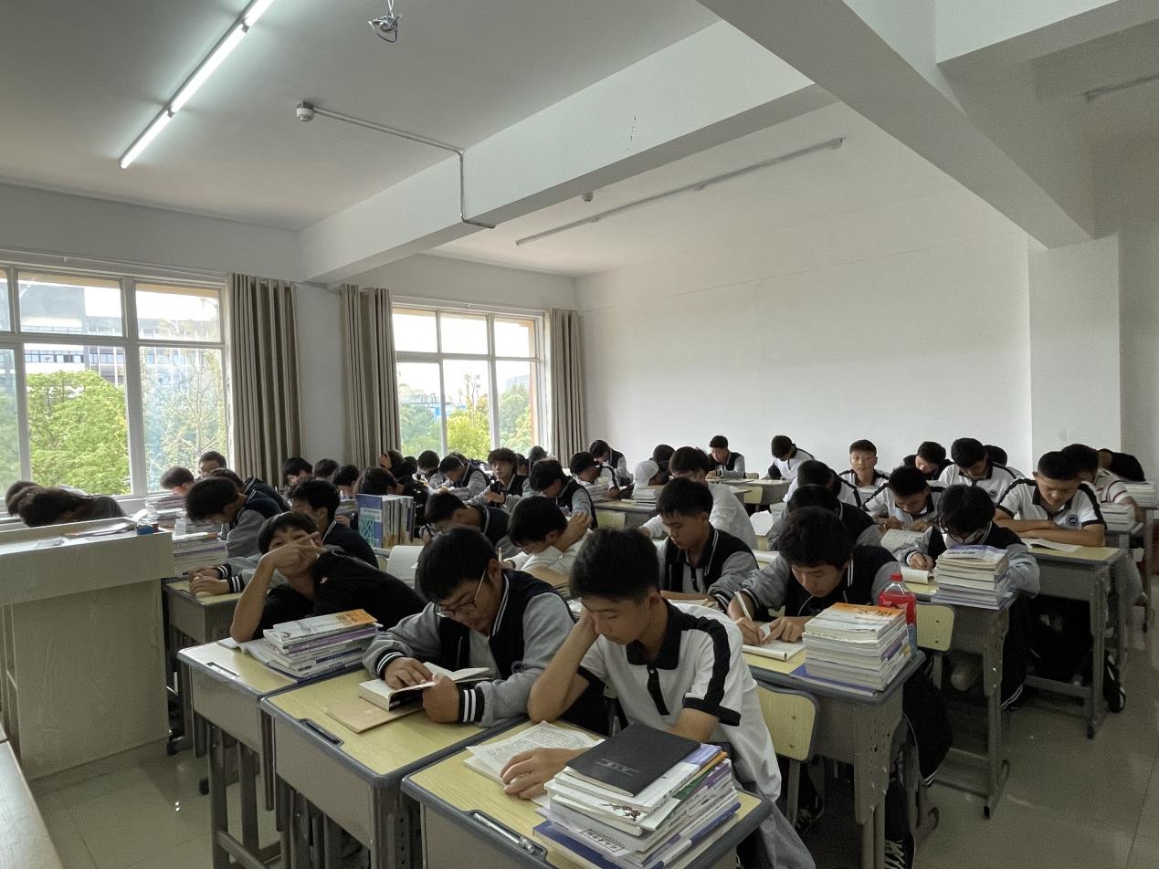 武汉光谷科技职业技术学校-教室